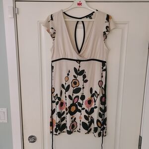 Le Chateau Cream Floral Mini Dress